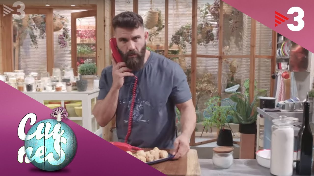 Panellets de coco i de pinyons