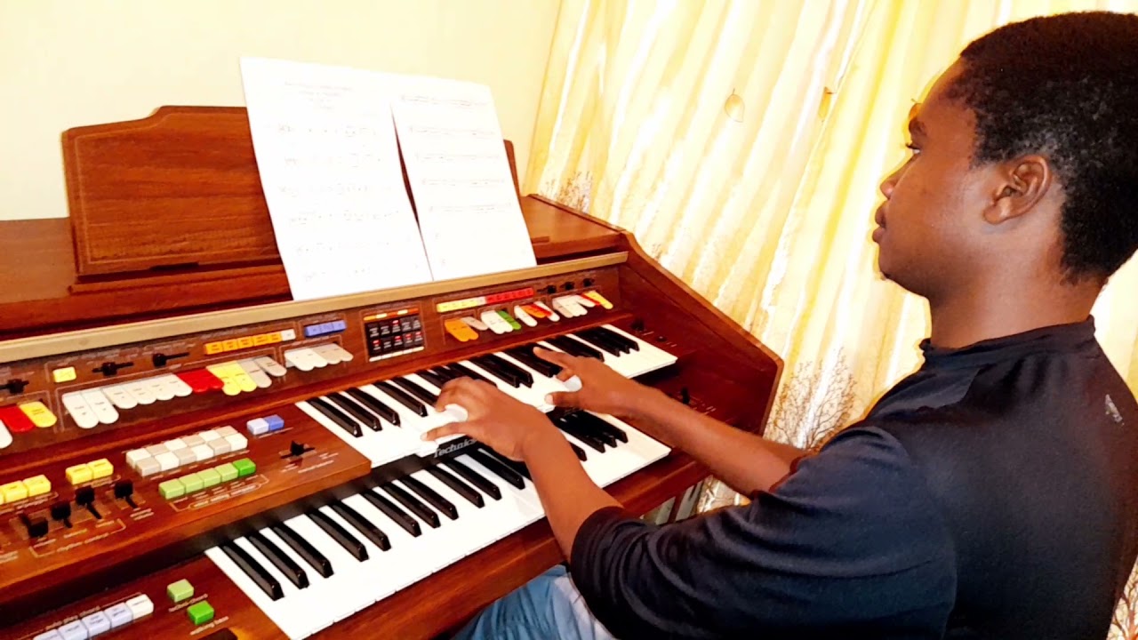 Mungu Na Atufadhili by Beatus Idama
