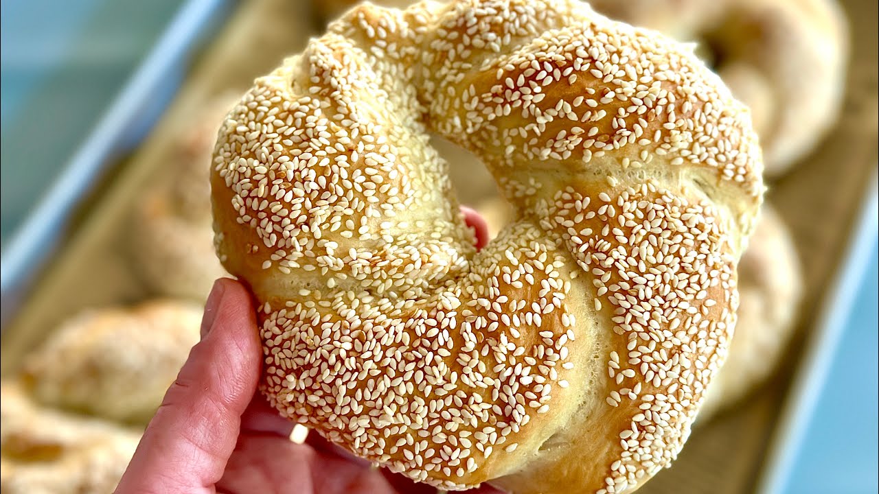 Turkish Pastry - Simit. 