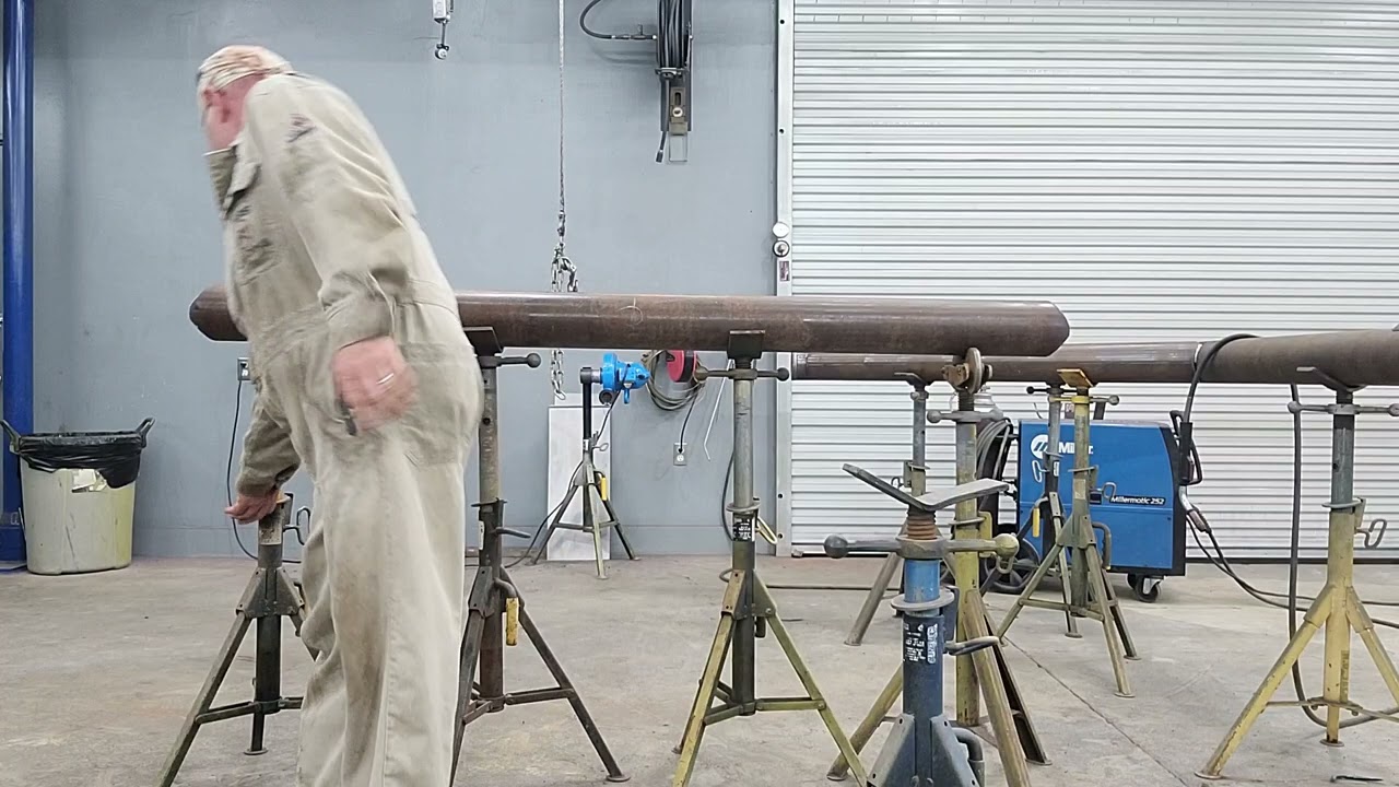 Learn how a welder's jackstand works