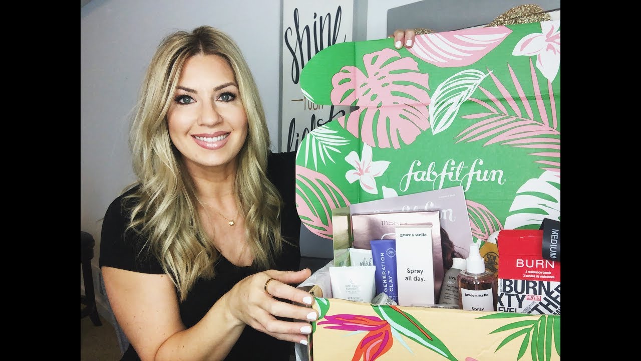 FabFitFun Summer 2019 Full Review!  This is the Best Subscription Box Yet!!