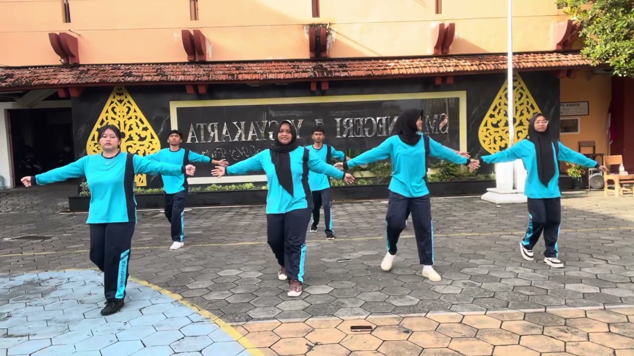 Video senam kelompok B