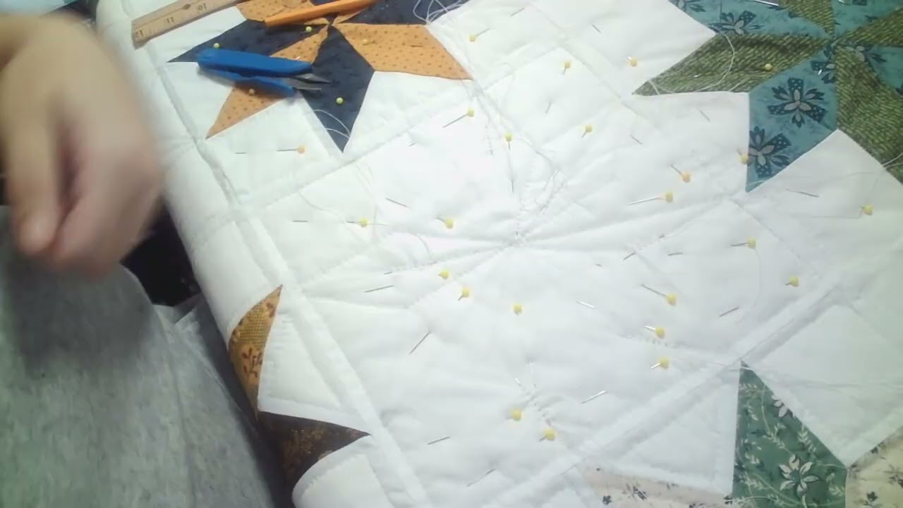 Hand Quilting on a Quilt Frame