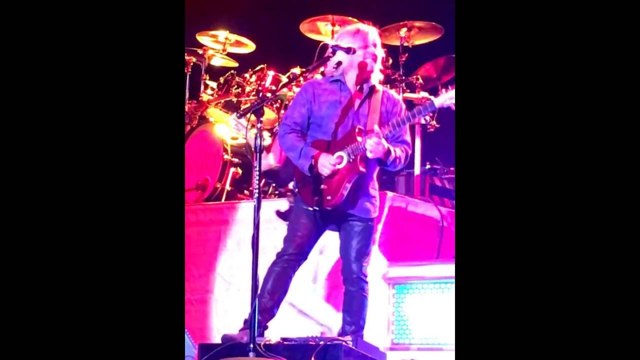 Dennis Deyoung /  Grand Illusion  - Jimmy Leahey tearing up the Ironman Guitar