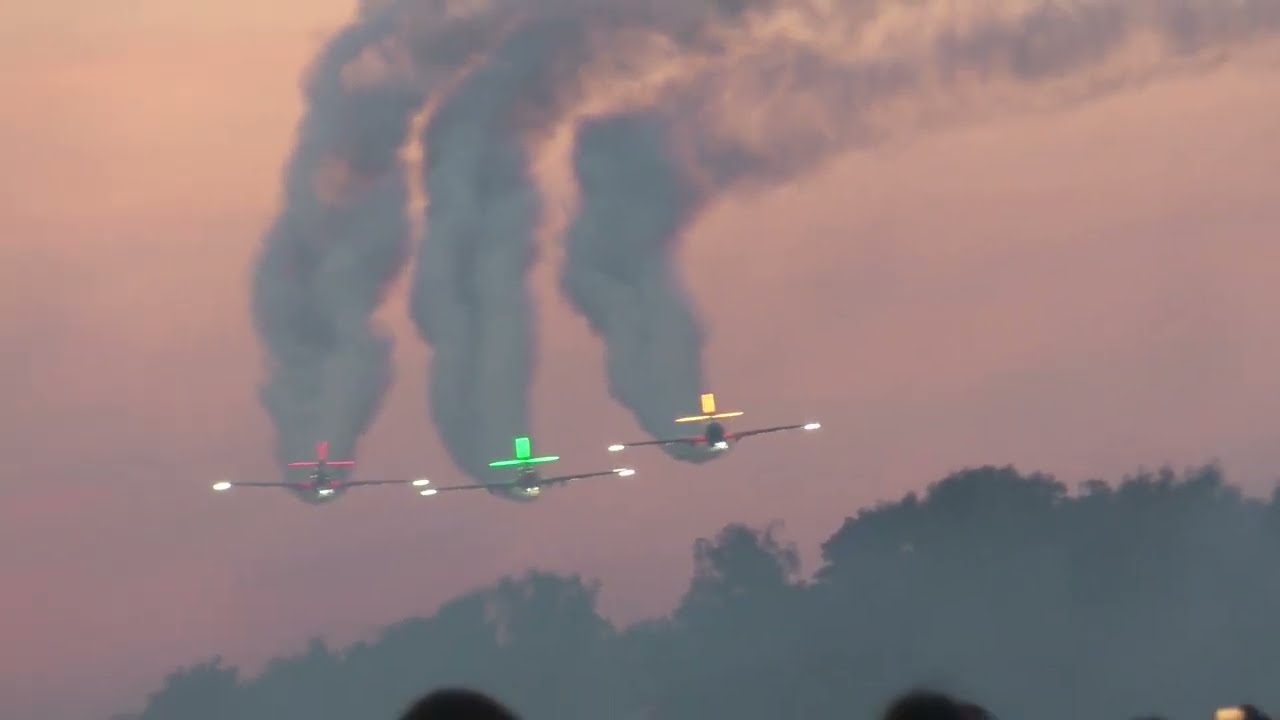 Antidotum Airshow Leszno 2025 Aerobatic team ANBO