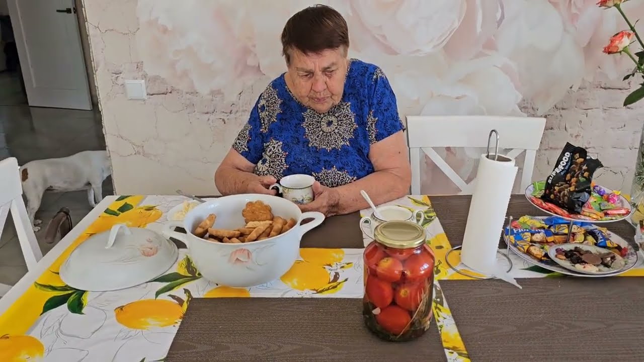 Страшно кушать 🍉 лучше 🍅.