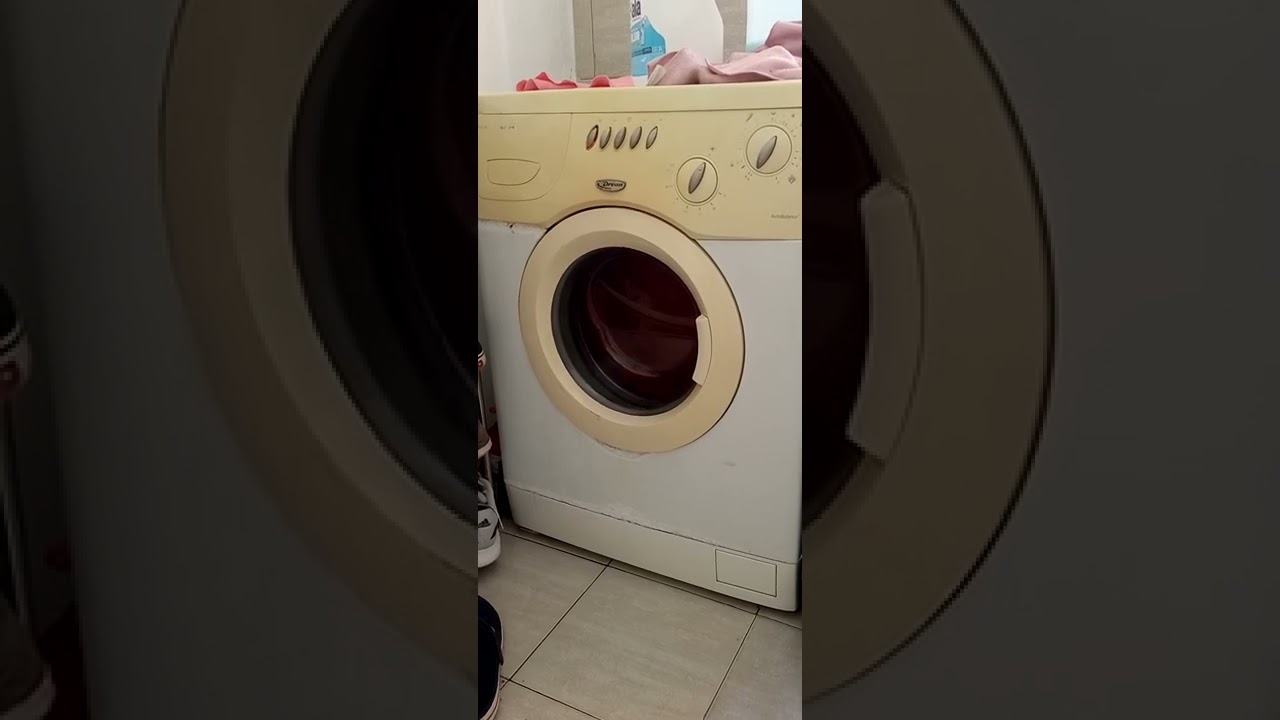 Lavarropas centrifugando 900rpm