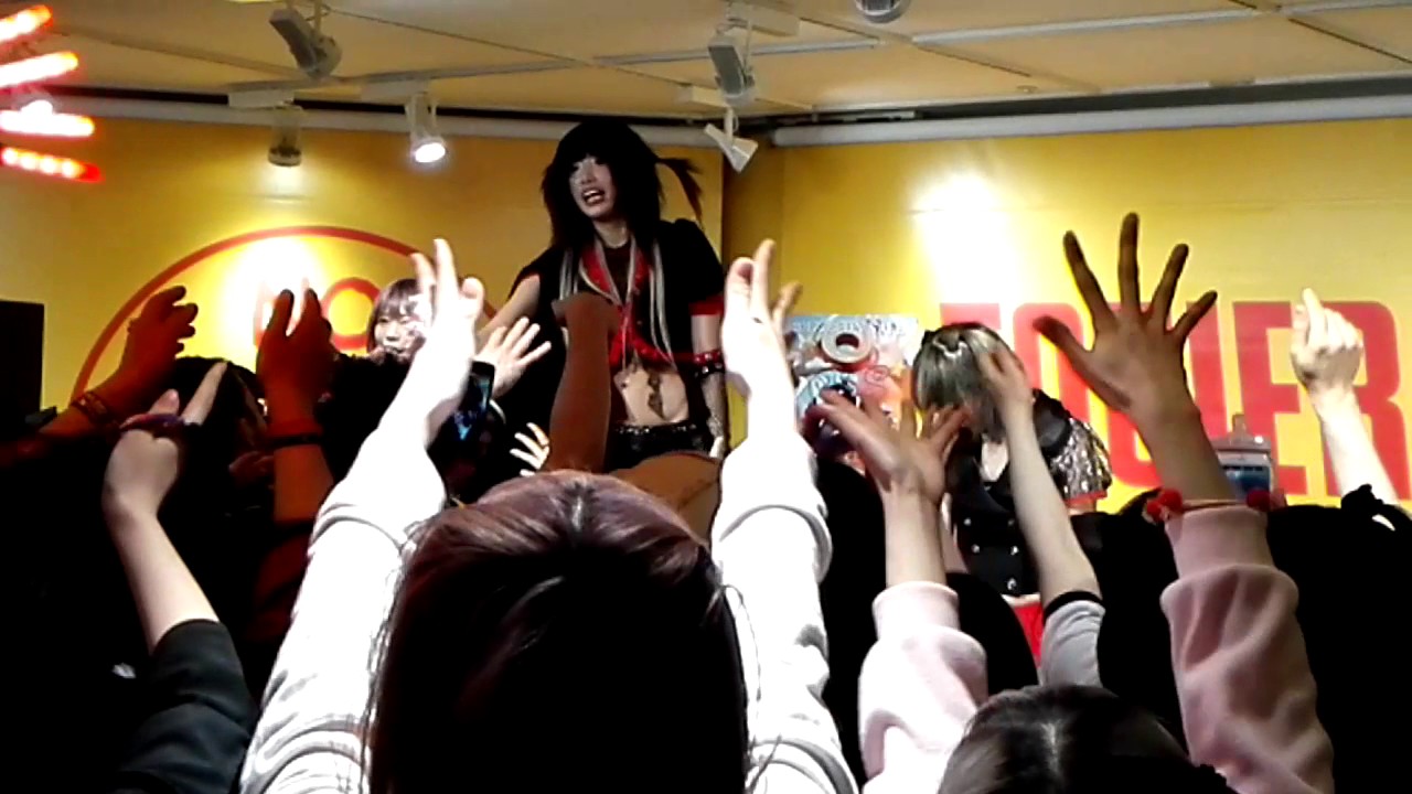 タワーレコード横浜リブレ　リリースイベント