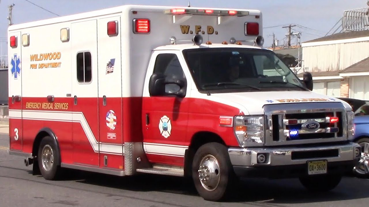 Wildwood Fire Department Ambulance 3 Responding 9-14-19