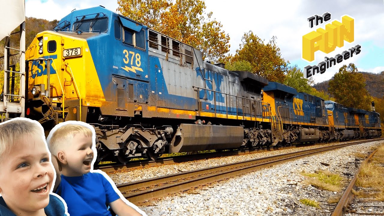 Massive CSX 4 locomotive freight train! We were Amtrak railfanning and BOOM! A CSX engine appears!
