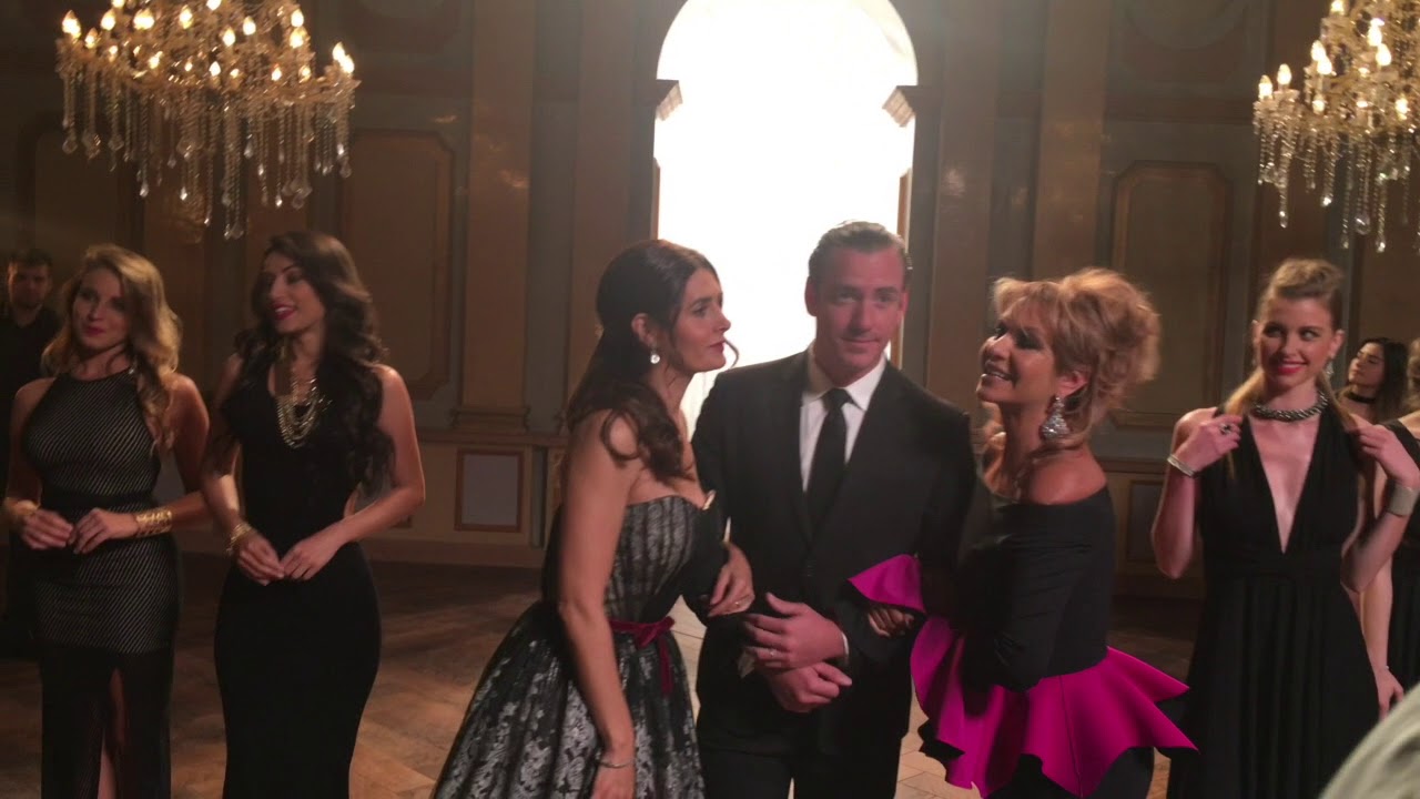 DETRÁS DE LOS PREMIOS TVYNOVELAS  DANIELA CASTRO