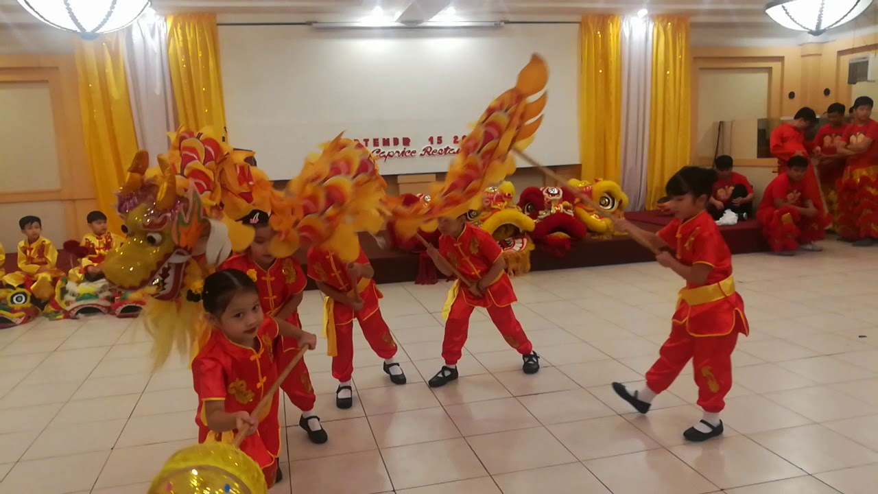 Dragon dancers - kids