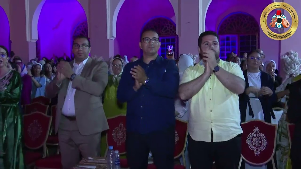 ا#لفنانة /عائشة الداكالي/ في #گليسة عيساوية صفريوية. #بالمهرجان الوطني الأول لتراث الملحون بصفرو.