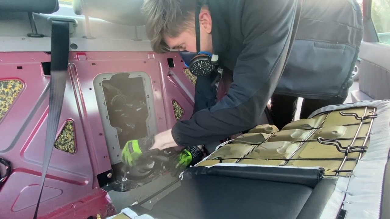 How to change Alfa Romeo 156 fuel pump