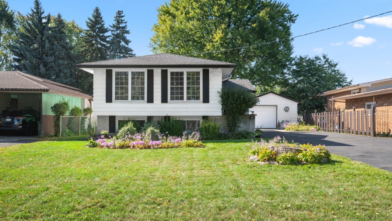 401 Mohawk Road W, Hamilton