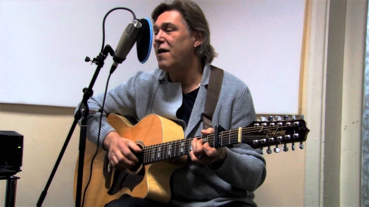 Andris Mucenieks -  Par Rozēm