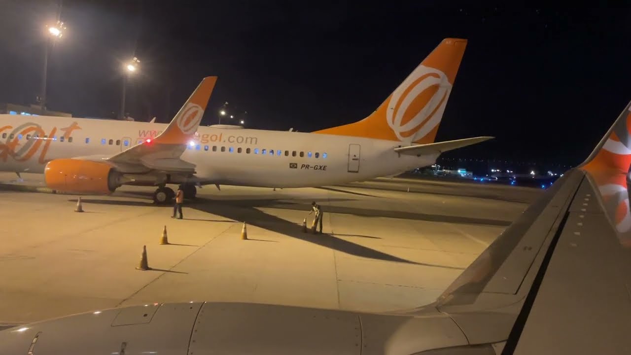 Decolagem noturna no Santos Dumont, Rio de Janeiro (SDU/SBRJ), no Boeing 737-700 da Gol - PR-GEJ
