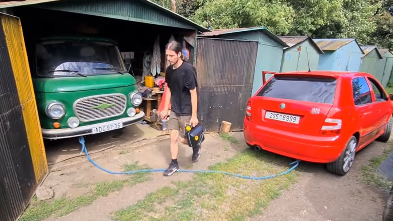 Lovíme Škodovky - Barkas 1000 jde po 11 letech z garáže. Vyjede po svých?