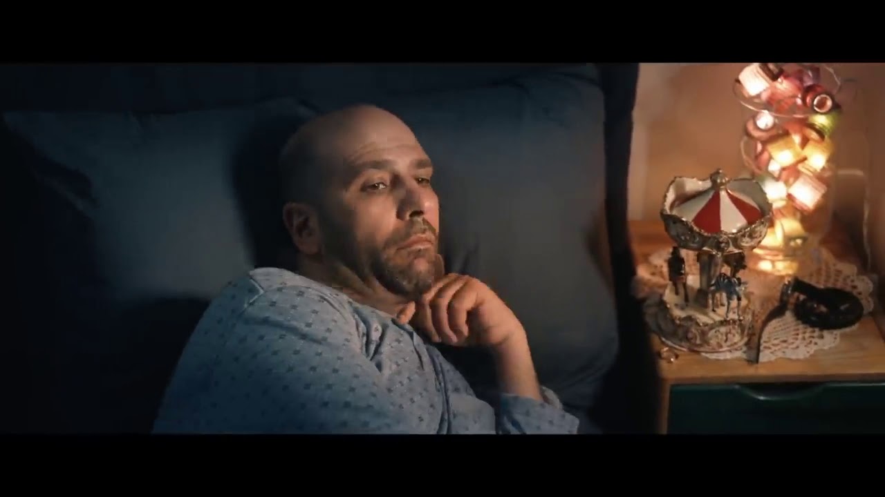 Checco Zalone - Immigrato (Video Ufficiale)