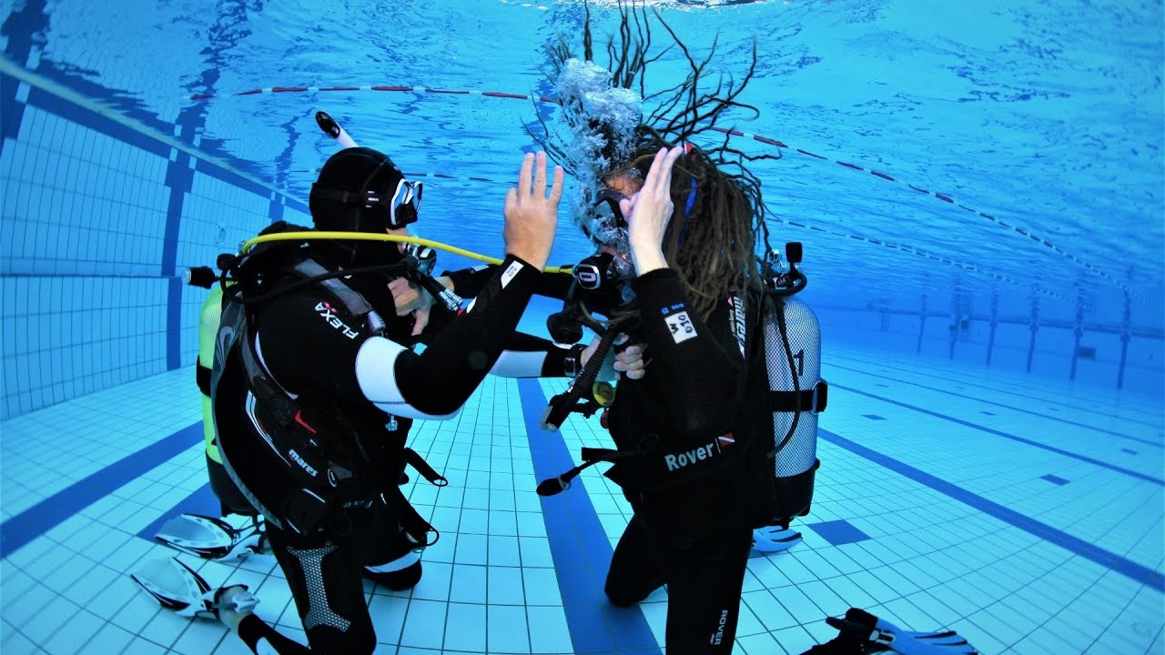 Prvi put Ronjenje  / First Time Diving  − EP01