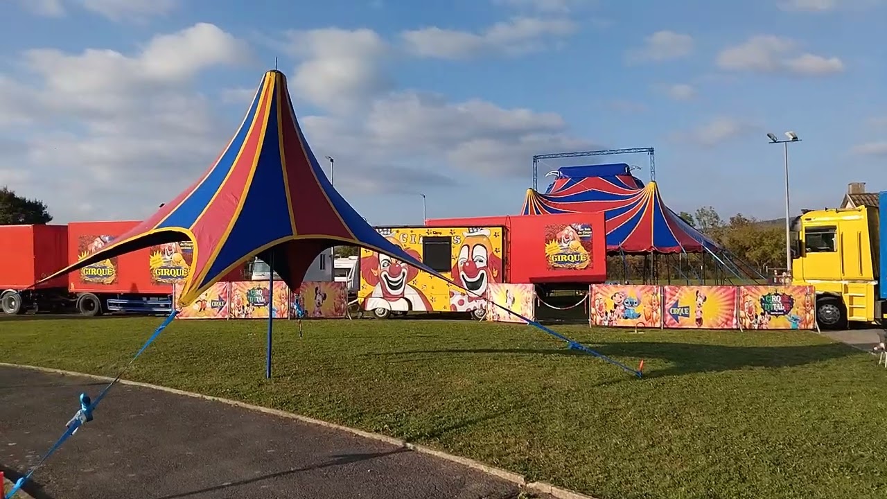 Cirque d'Italie Production violet 
