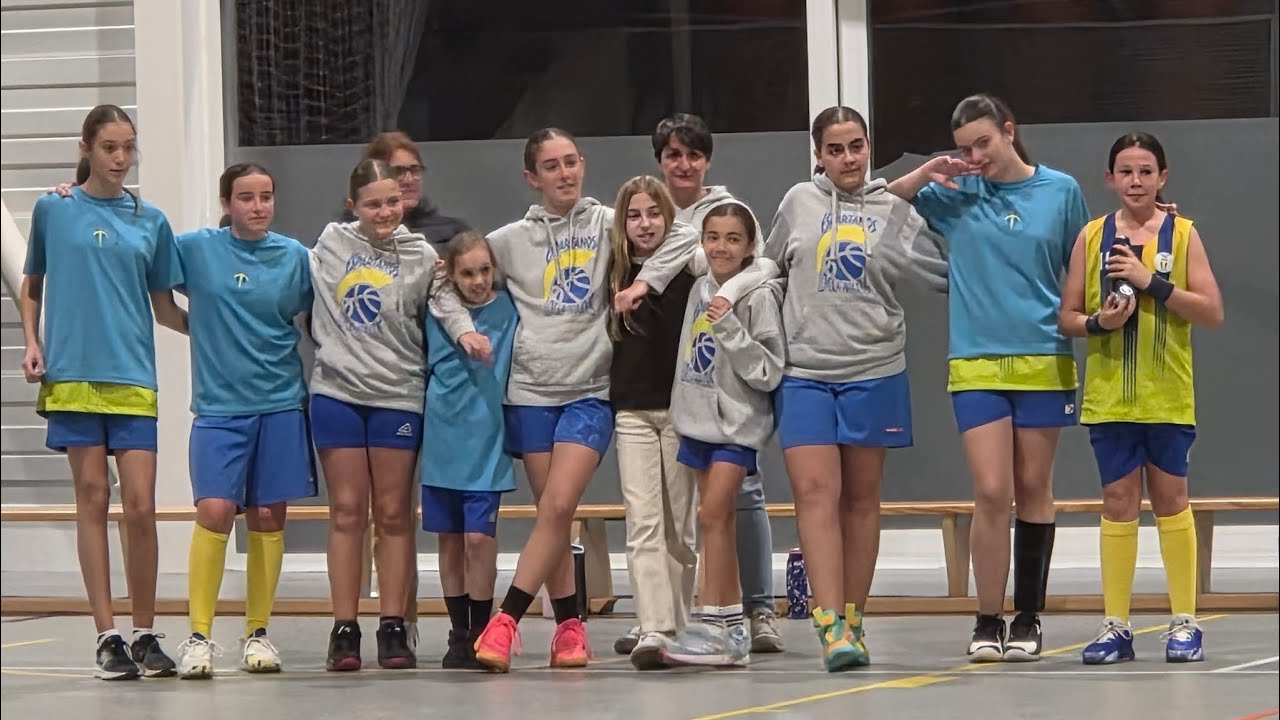 J7 Valdeluz 52-2 Loyola Aranjuez 13-12-25 Madrid. Infantil 1 año 