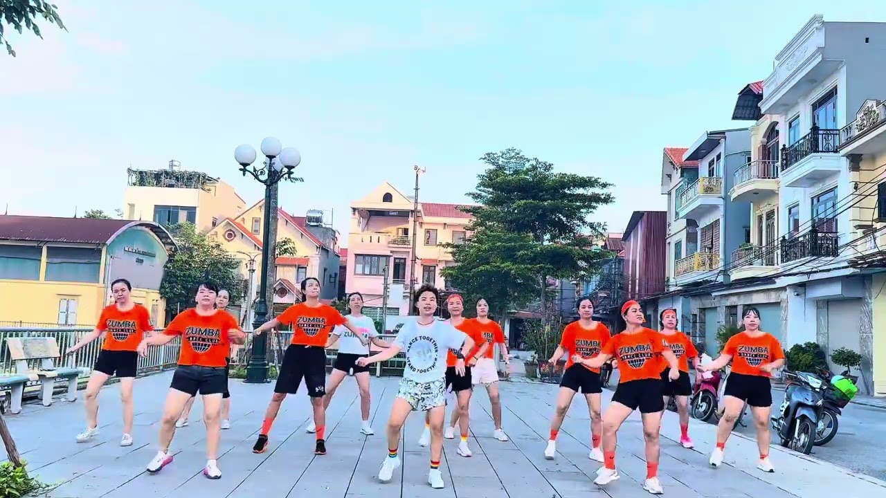 Thu cuối mix Hoang mang zumba by Hậu Nguyễn 