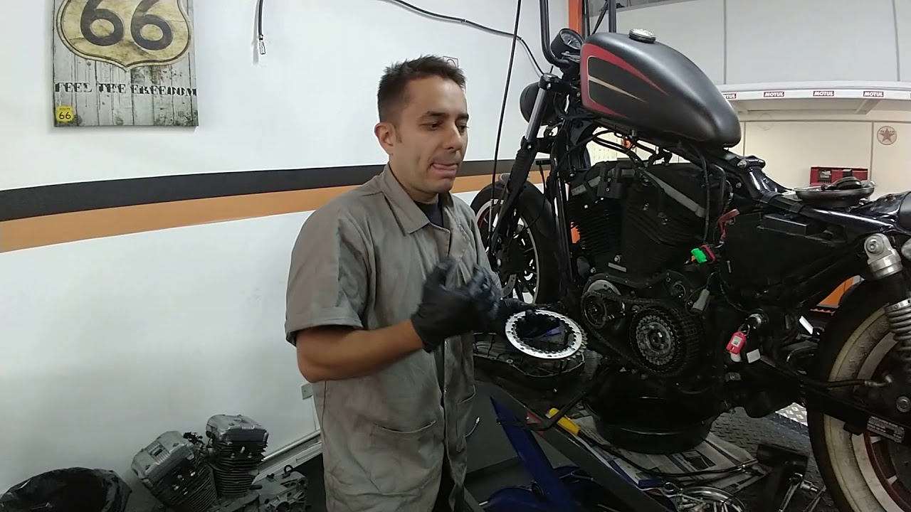 Proteja o câmbio da sua Sportster! Spring plate: problemas e soluções.