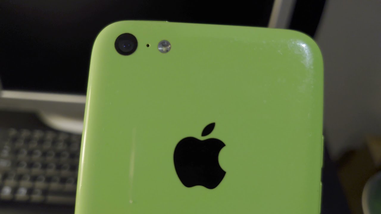 Apple iPhone 5c Green 32GB Reviewed 2021