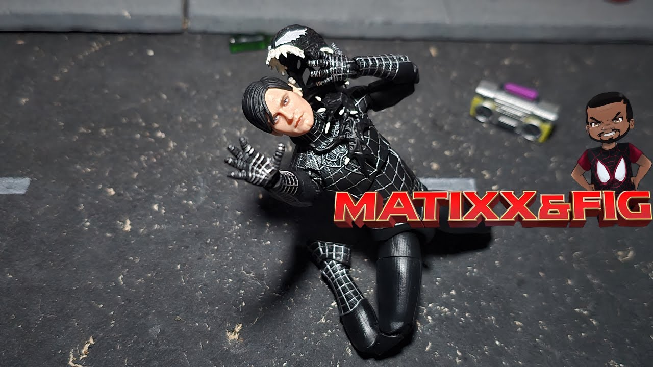 Fr Tobey Maguire  Spiderman  3 Black suits Marvel legends review