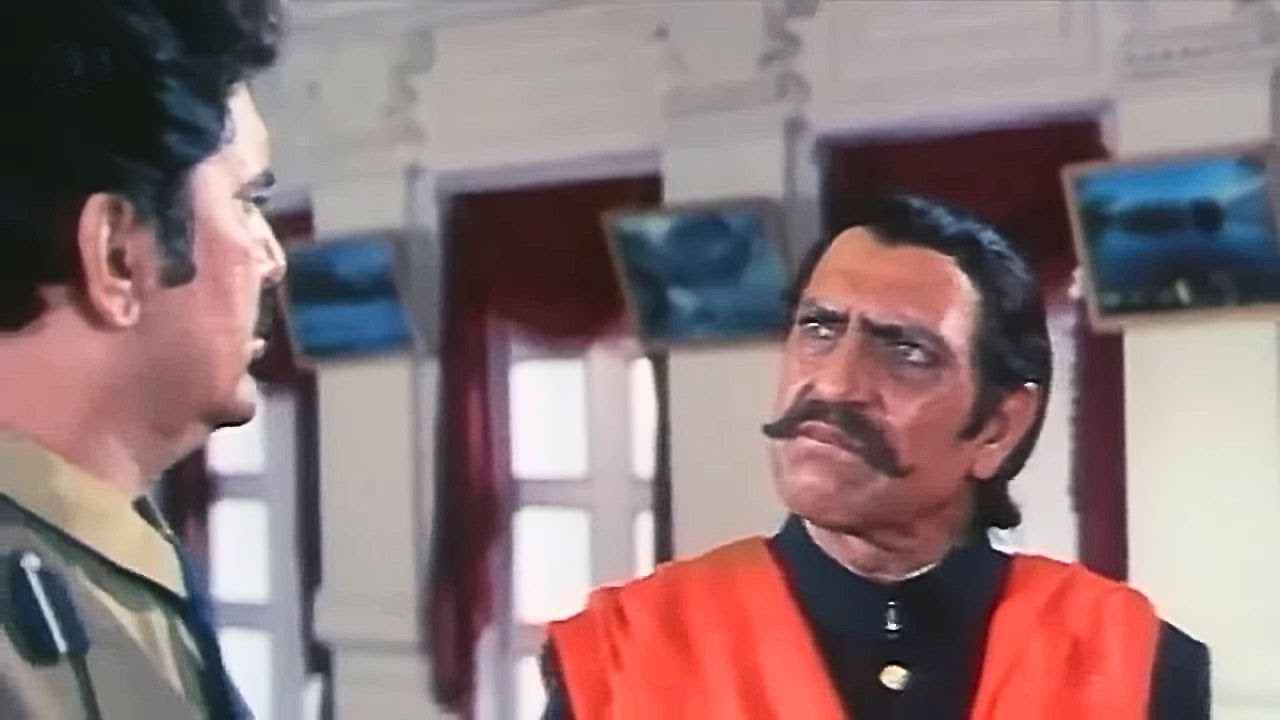 तुम अपने नौकरी की चिंता मत करो कमिश्नर, हम सरकार पलट देंगे - जबरदस्त सीन