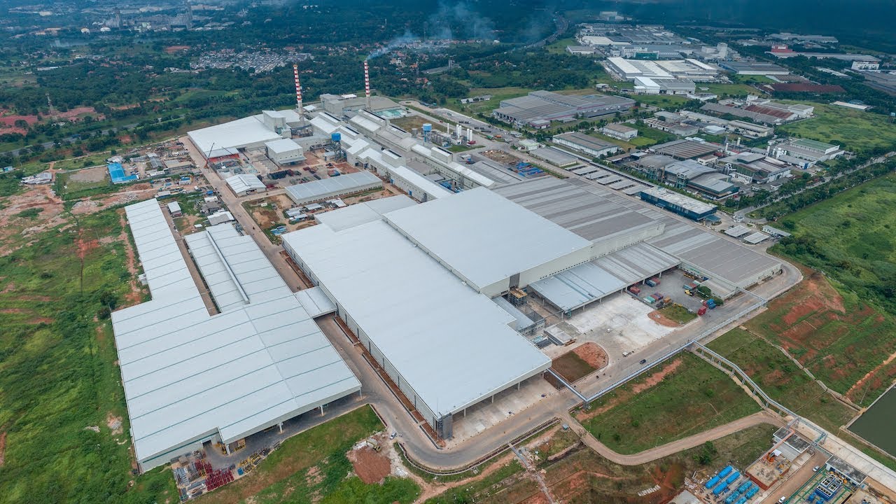 AGC Architectural Glass Production - PT Asahimas Flat Glass in Cicampek Indonesia - Risen Film