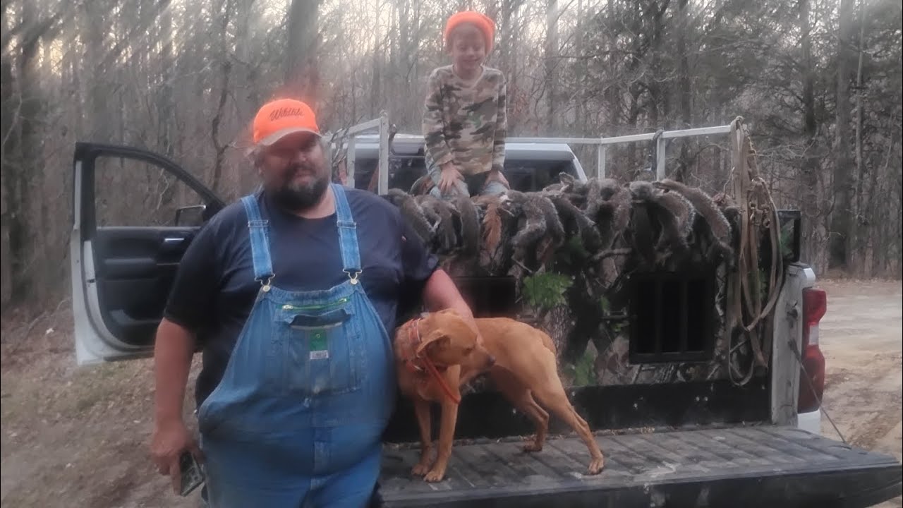 Last hunt of 25/26 squirrel season!!! #tailgatefull #squirreldog #mountainfeist 