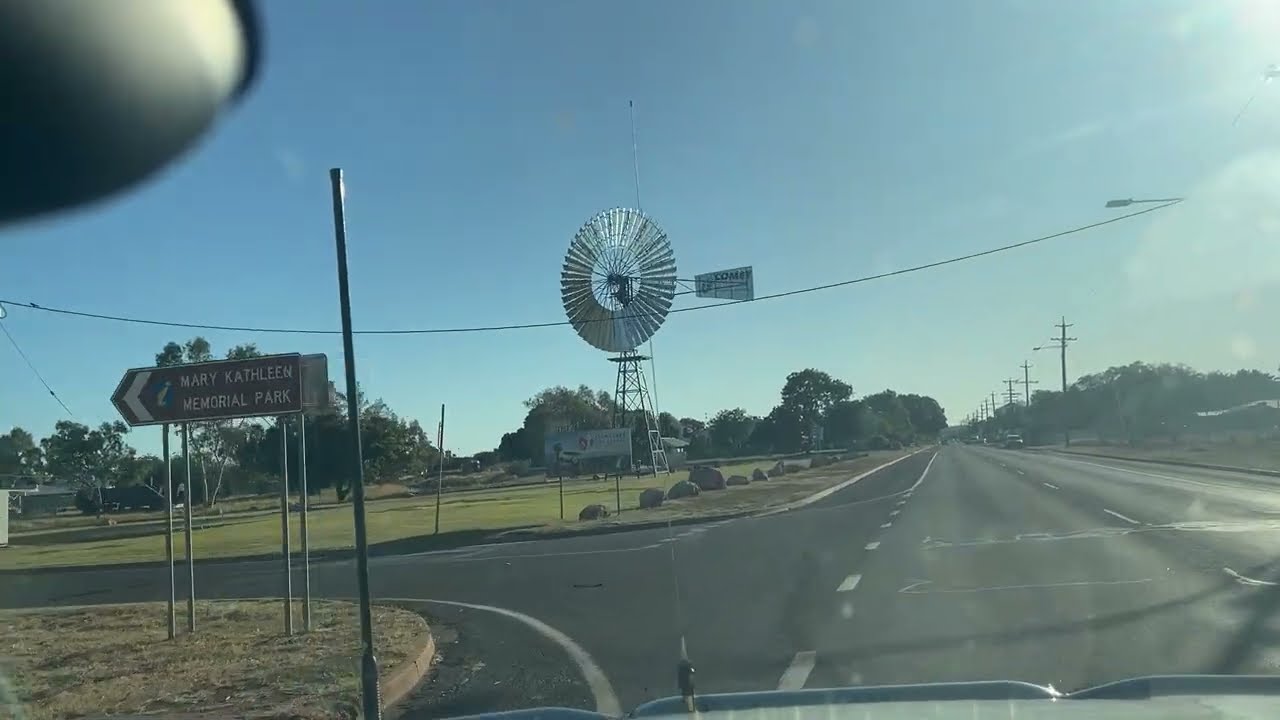 Cloncurry, Outback Queensland-Driving around the town