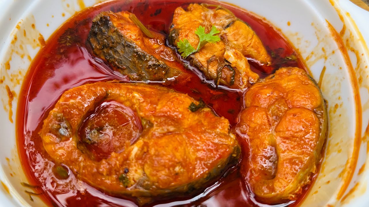 Andhra Style Fish Curry Village Secret! Original  Chepala Pulusu Making||