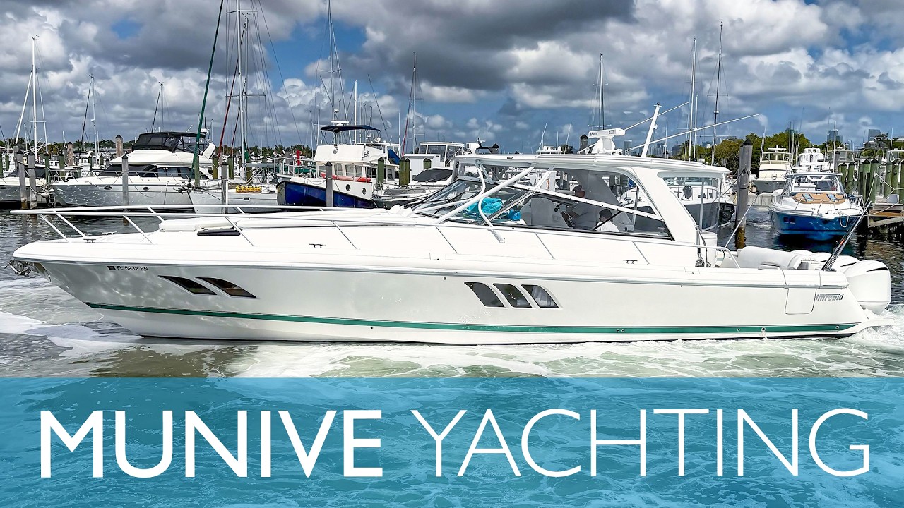 Intrepid Powerboats 475 Sport Yacht (2018) with Quad Yamaha 350 HP Outboard Engines - Boat Review