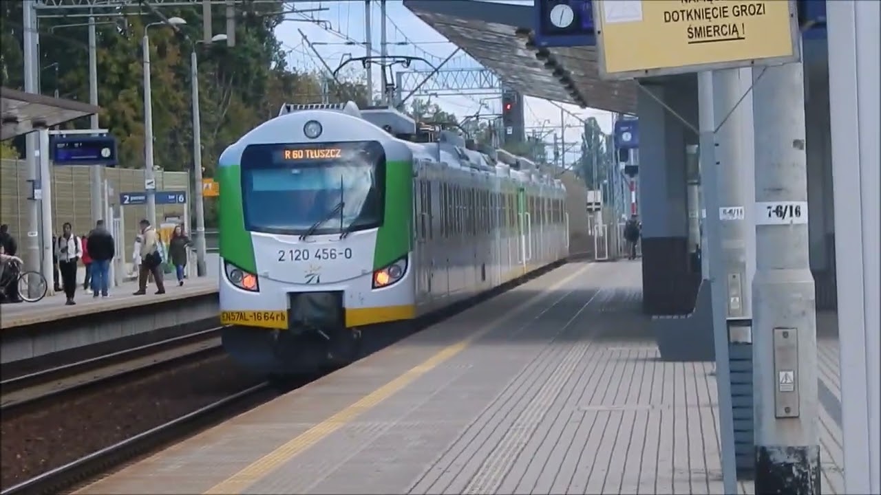 Pociągi na stacji Wołomin 22.09.2022 w tym ET41-100.