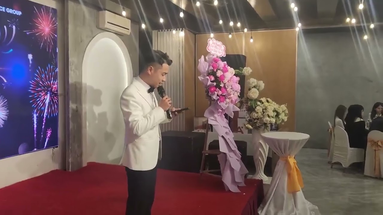 Mở đầu chương trình Tất niên YEP - Mc Minh Tú