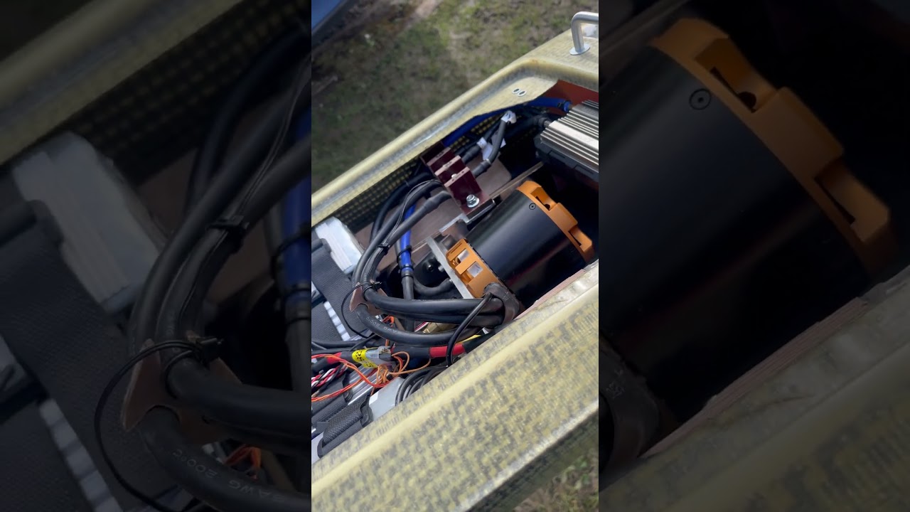 Huge outrunner brushless motor !!