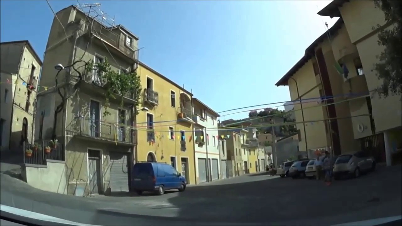 ESTERZILI slow motion