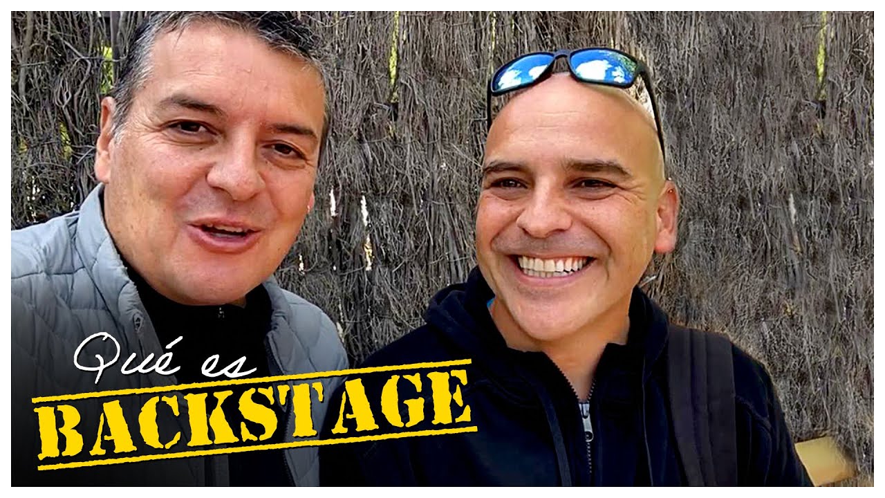 Esto es “LET’S ADOPT BACKSTAGE”