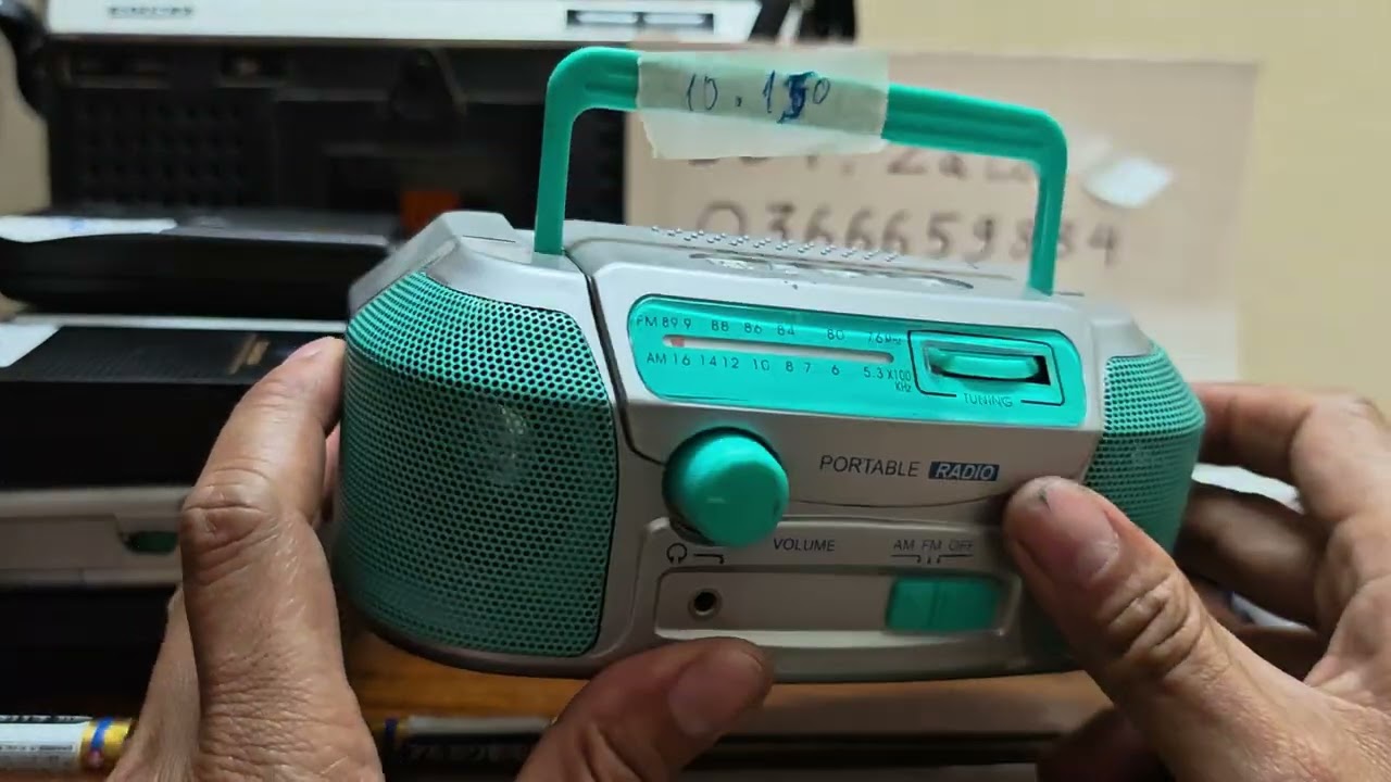 Radio giá bèo tấm 50--100k các bác vào xem lựa chọn ngày 13/3