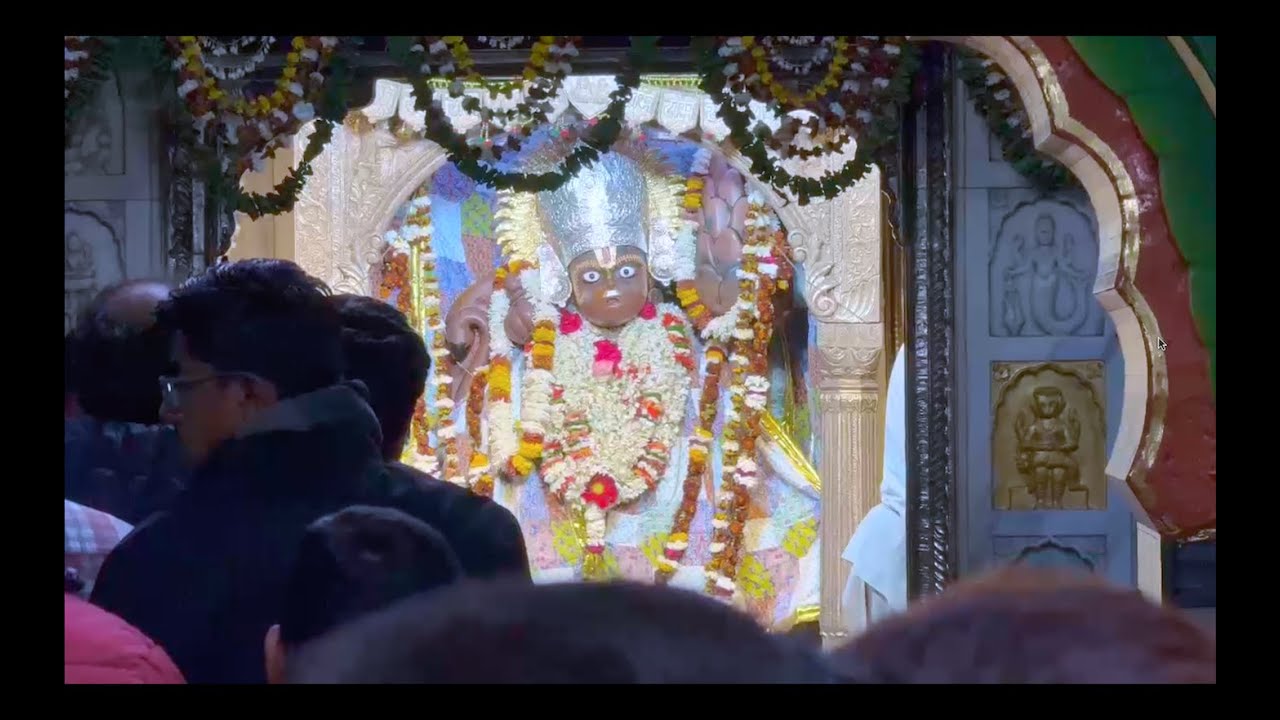 Mini Vlog 😍 Kaale Hanuman Ji @MohitsLife
