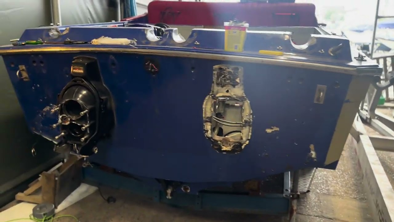 Velocity 30 race deck. Stage 1 the strip down. For UKOPRA uk race series. “Wight Noise”