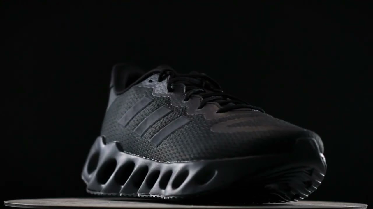 T&ecirc;nis Adidas Switch Run Preto