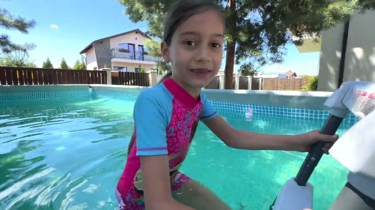 🚨 MEGA CHALLENGE 💥 Avem Cea mai MARE PISCINĂ ACASĂ 🏠