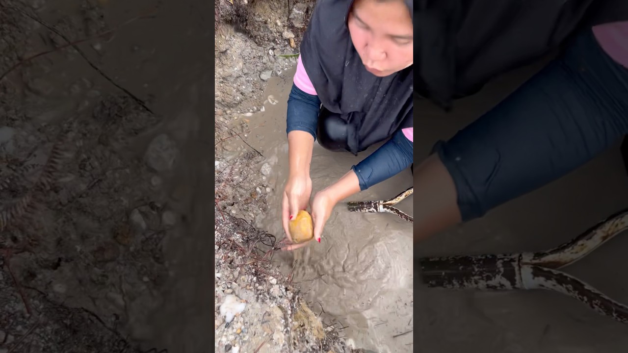 wow,,😱😱!! Finding Gold in River Sand?! Nature's Treasure!💰 februari 2025⚒️