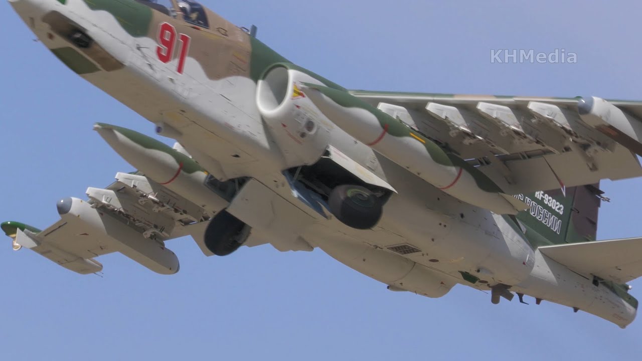 взлёт штурмовика Су-25СМ3 Грач RF-93023
