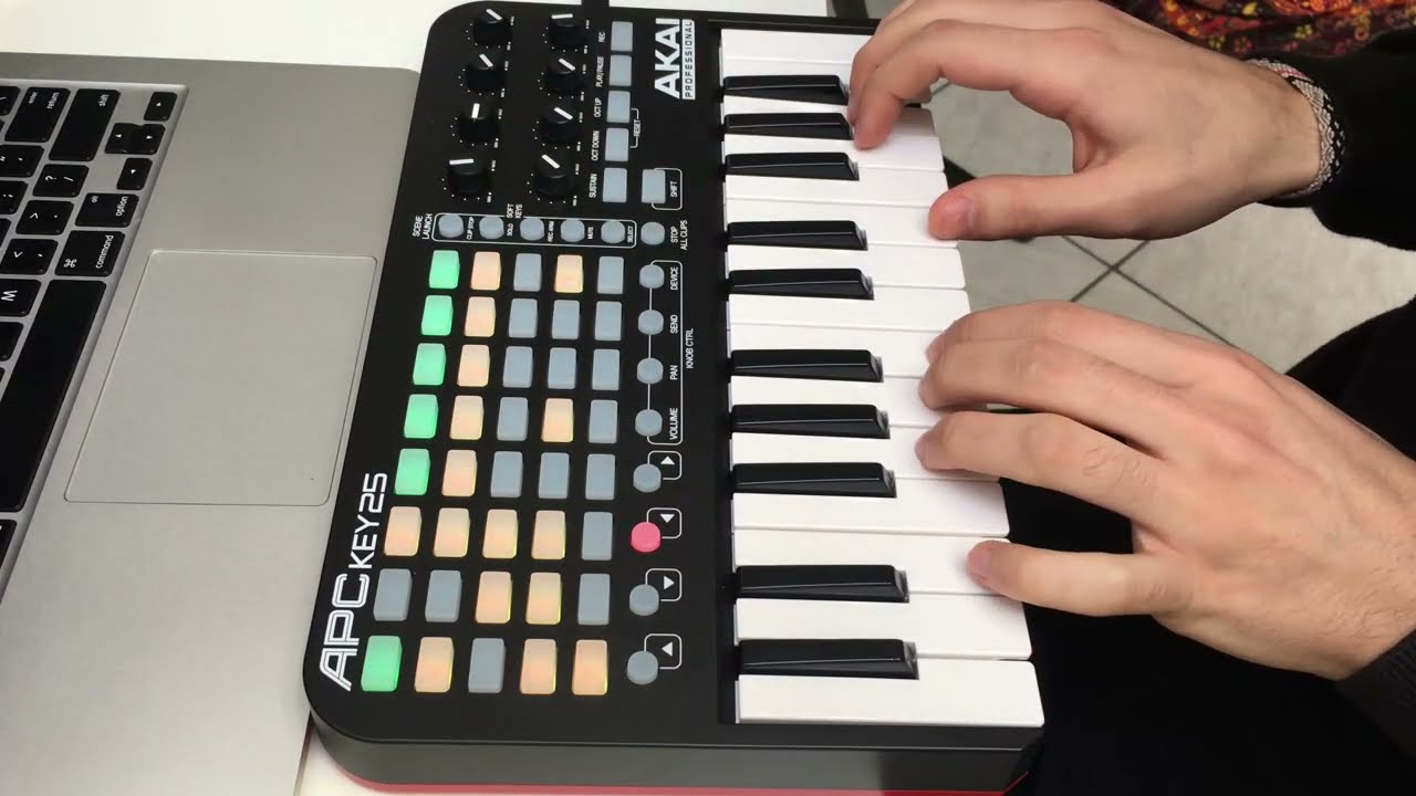 Playing Live on Ableton with AKAI PRO APC KEY 25 - Electric Serenity