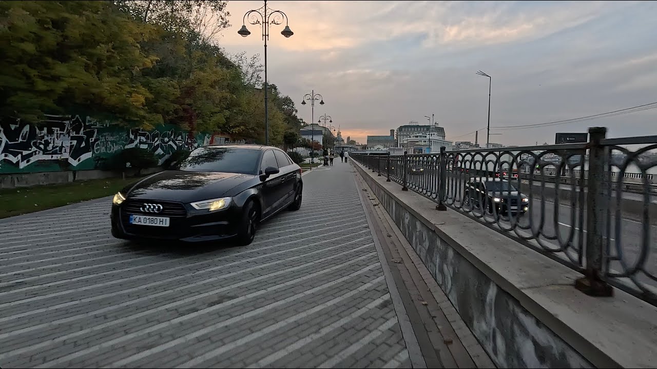 Набережна Поштової площі